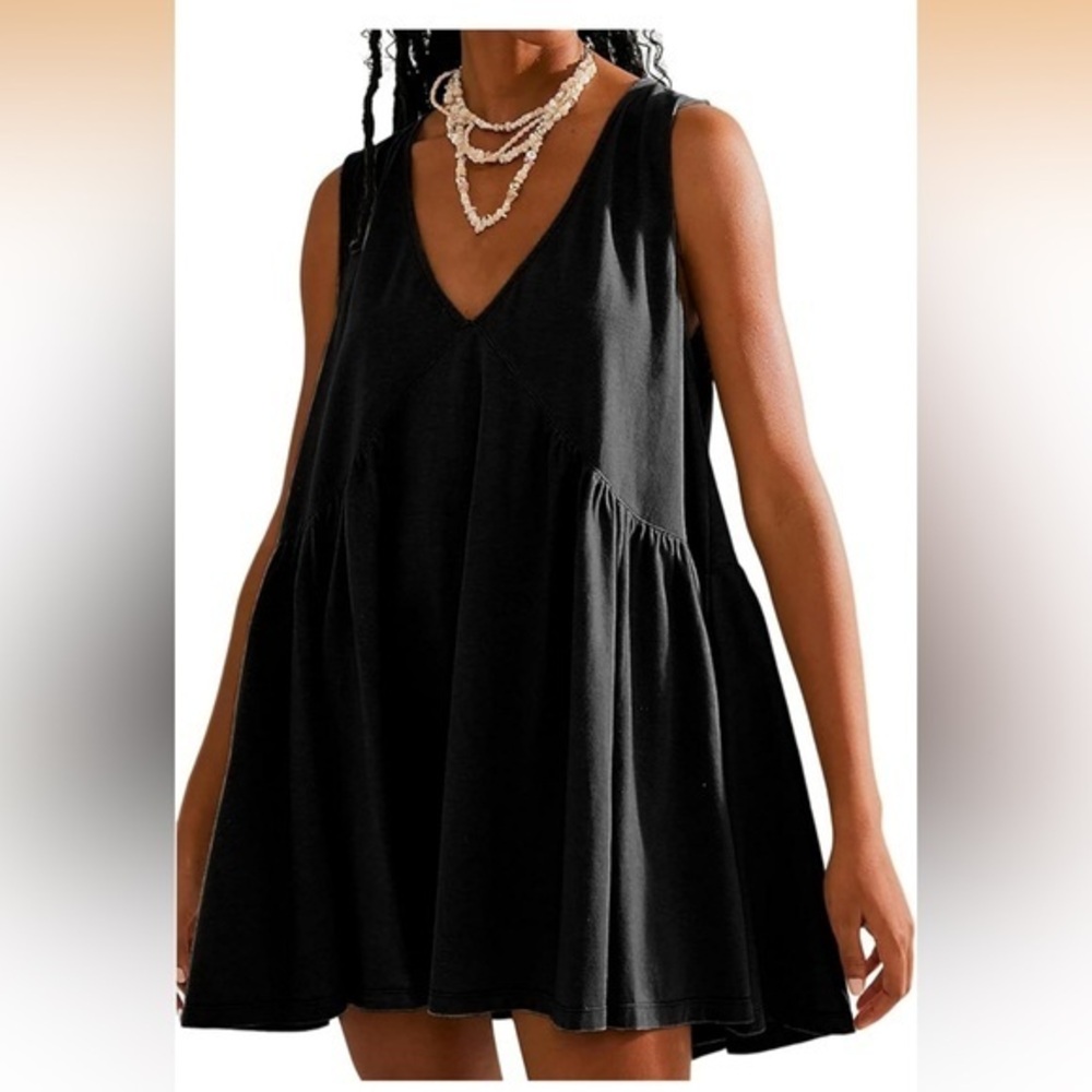 NWT Black Sleeveless V-Neck Dress